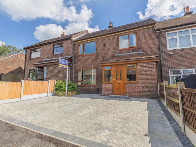 House for sale in Syke, Burnedge