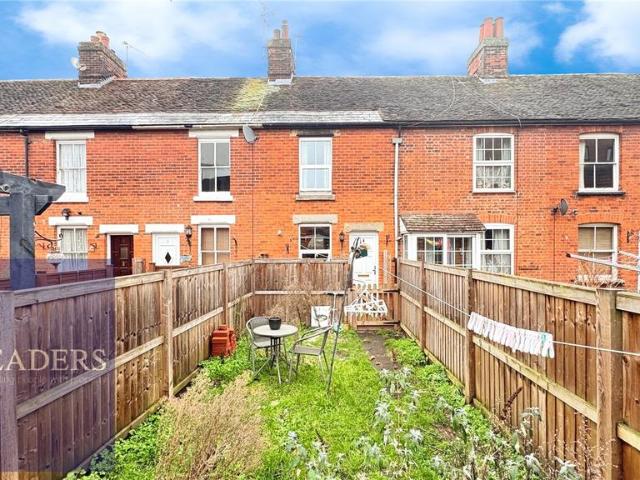 House for sale in Chipping Hill, Essex
