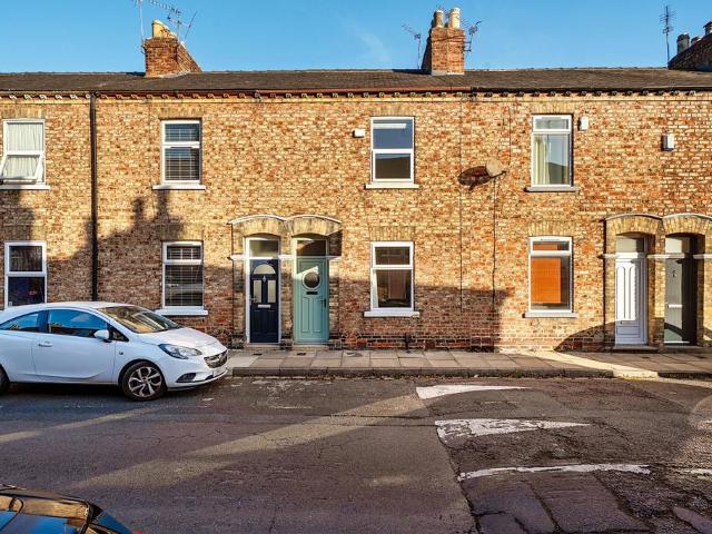 House for sale in The Groves, York