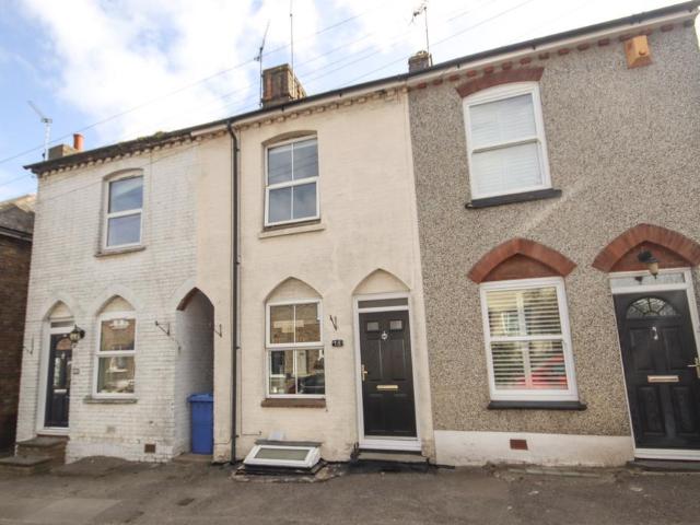 House for sale in Oad Street, Kent