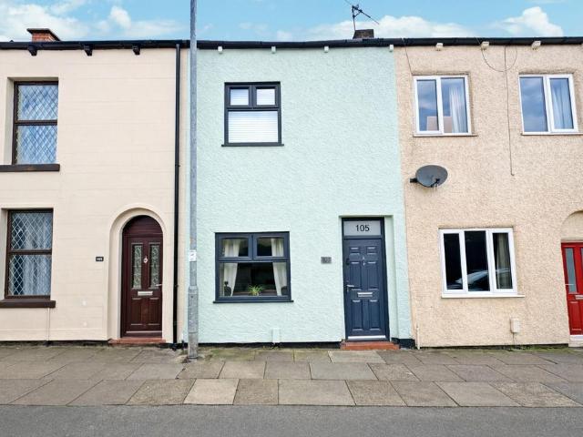 House for sale in Westhoughton, Lee Bank