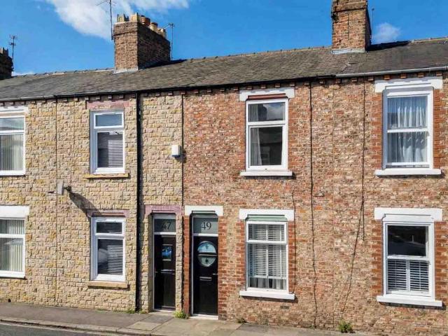 House for sale in High Field, York