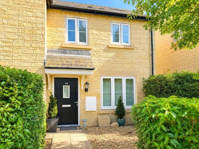 House for sale in Black Bourton, Oxfordshire