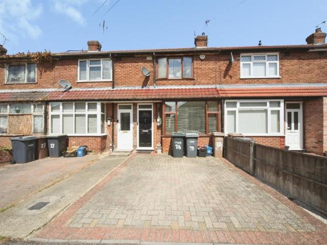 House for sale in Spring Park, Luton