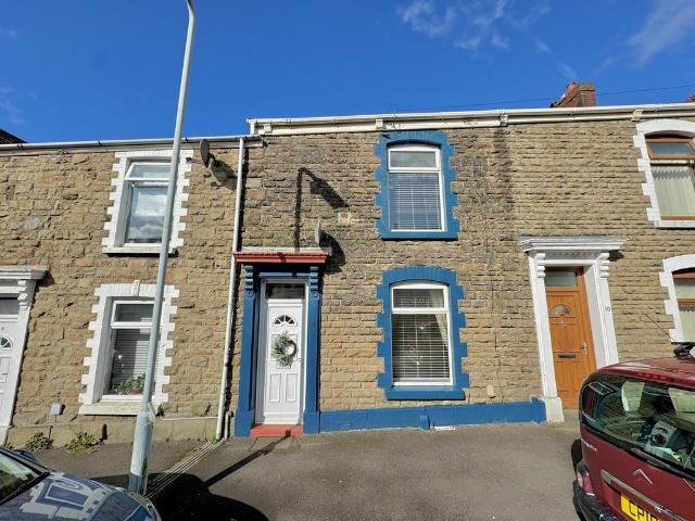 House for sale in Cwmbwrla, Nangreaves