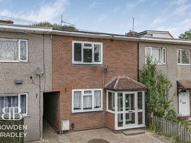 House for sale in Hainault, Greater London
