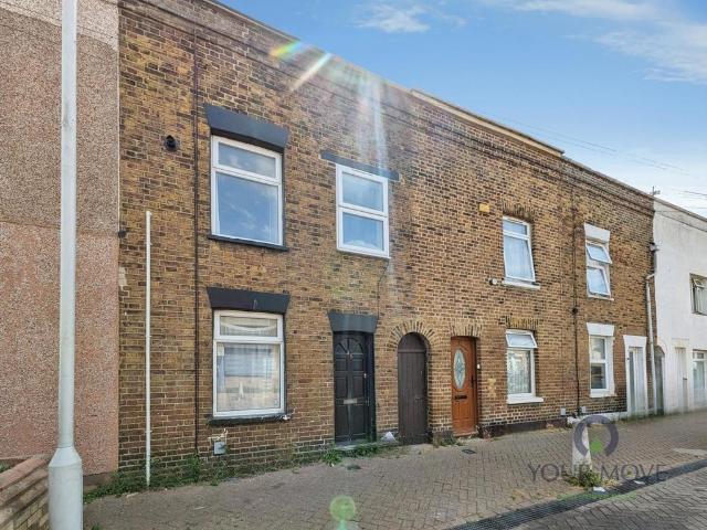 House for sale in Sheerness, Oad Street
