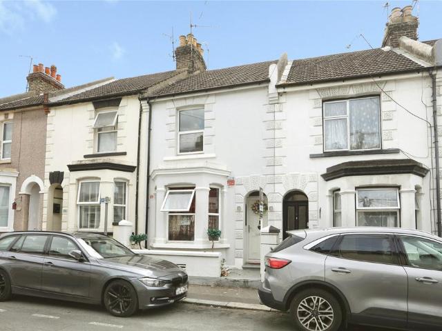 House for sale in Brompton, Gillingham