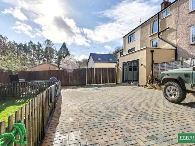 House for sale in Bromsberrow Heath, Gloucestershire