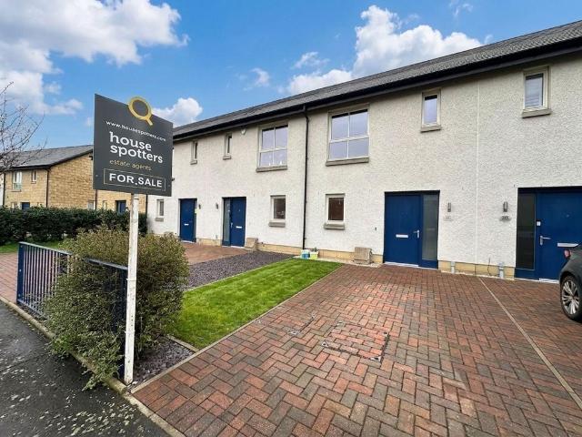 House for sale in Oatlands, Scotland