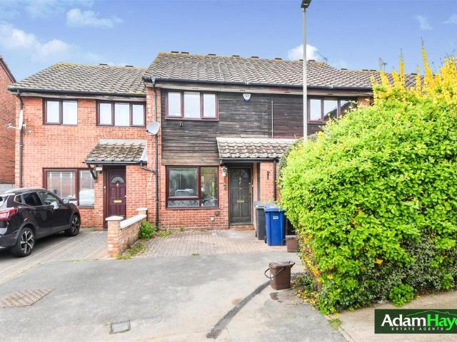 House for sale in Mill Hill, Greater London