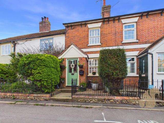 House for sale in Chipping Hill, Essex