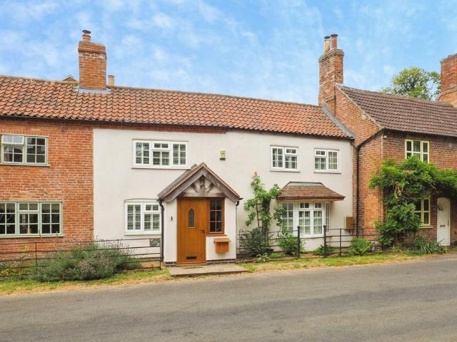 House for sale in Barton In Fabis, East Midlands