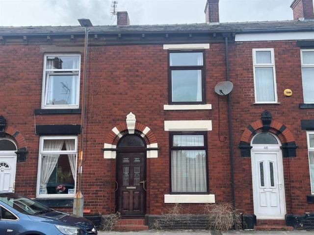 House for sale in Hurst Cross, Greenheys