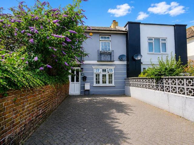 House for sale in Silverhill, Guestling Green
