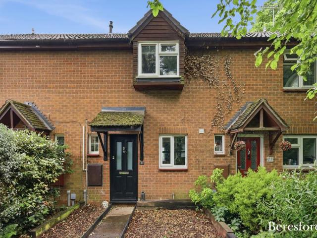 House for sale in Hutton Mount, Navestock Side