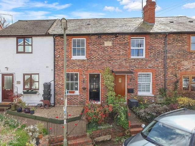 House for sale in Pachesham Park, Surrey