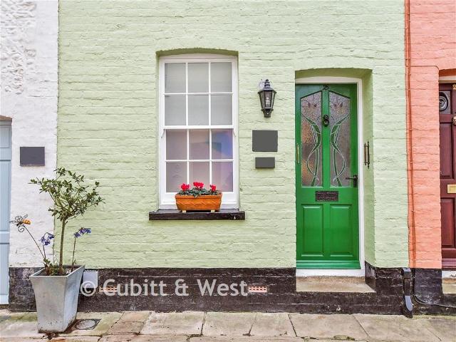 House for sale in Arundel, Clapham