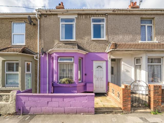 House for sale in Ferndale, Swindon