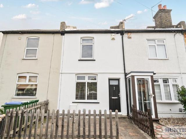 House for sale in Barnehurst, Greater London