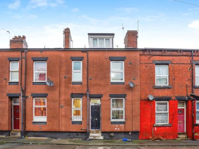 House for sale in Holbeck, West Yorkshire