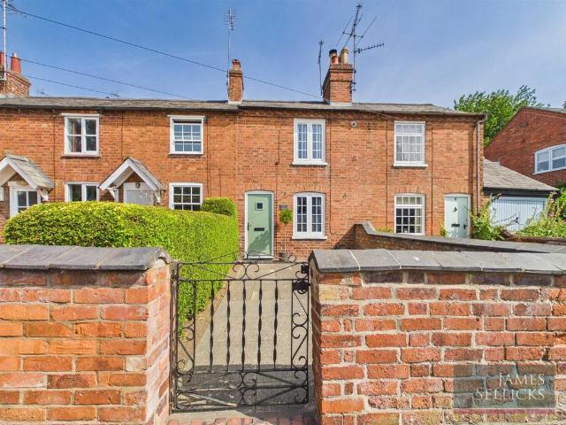 House for sale in Stanford On Avon, Leicestershire