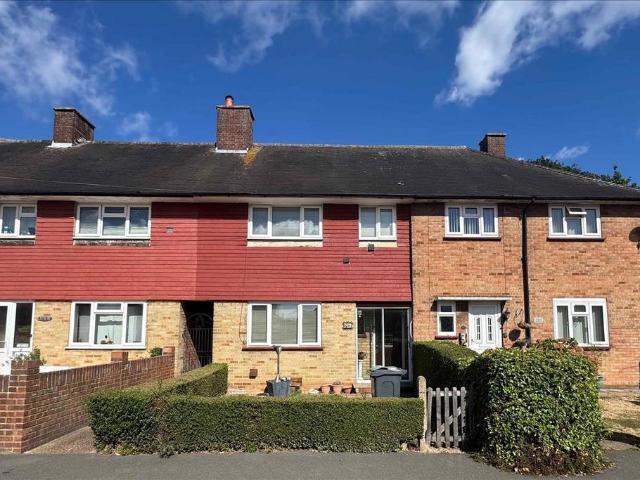 House for sale in London Borough of Hounslow, Feltham
