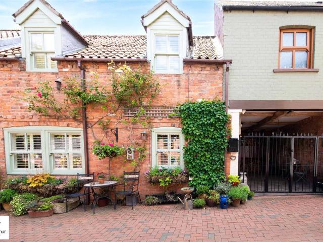 House for sale in Austerfield, South Yorkshire