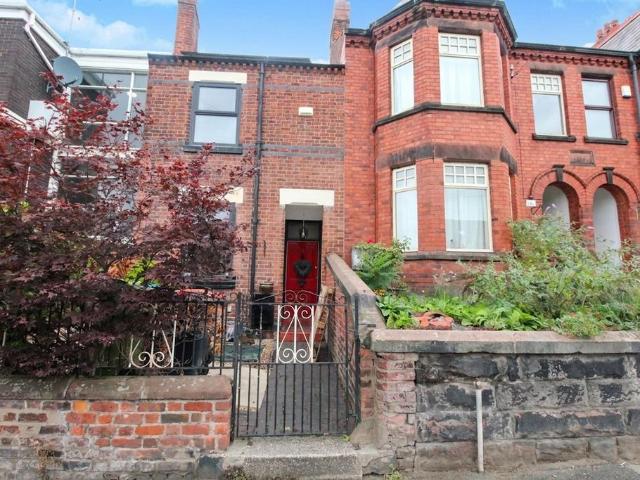 House for sale in Hoole, Chester