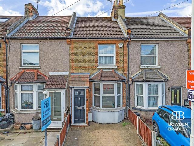 House for sale in Fairlop, Greater London