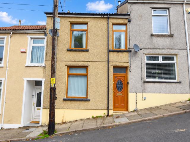 House for sale in Troed-y-rhiw
