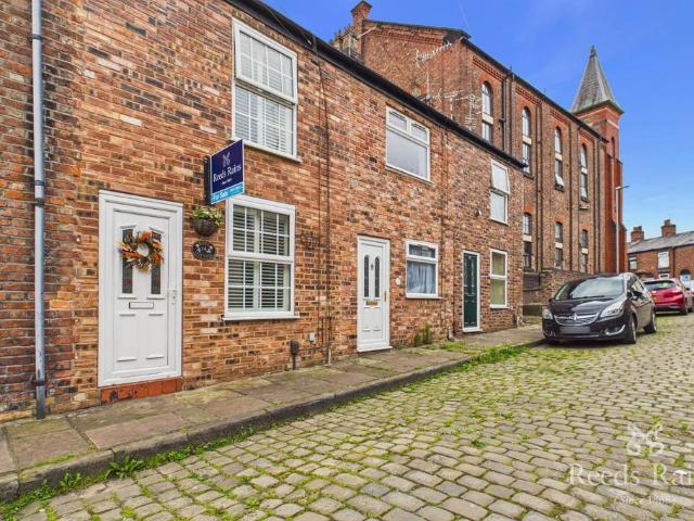 House for sale in Moss Rose, Macclesfield