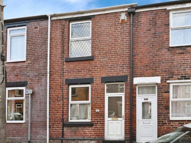 House for sale in Clifton, South Yorkshire