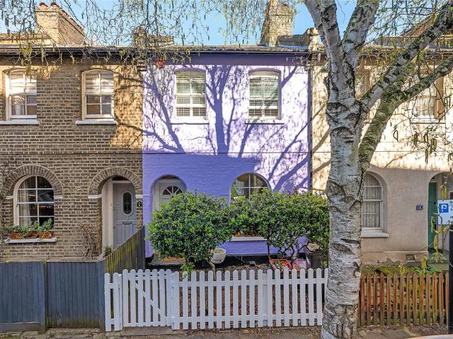 House for sale in London Borough of Hounslow, Greater London