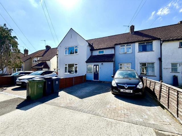 House for sale in Hook, Greater London