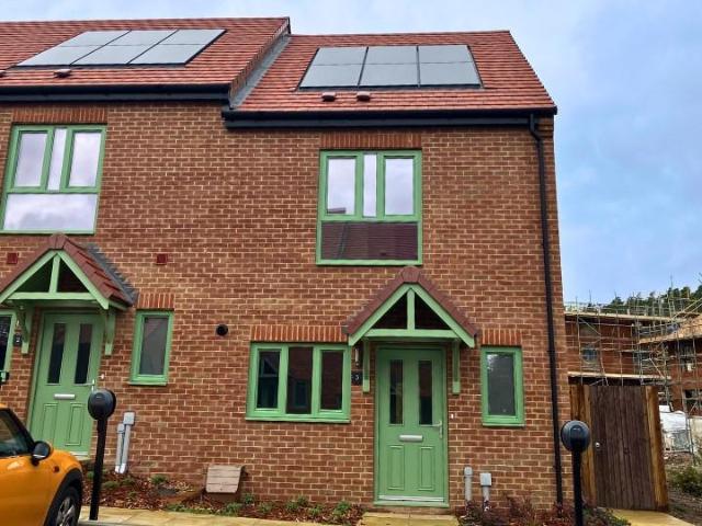 House for sale in Littlecote, West Sussex