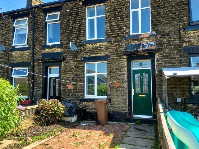 House for sale in Lady House, Burnedge
