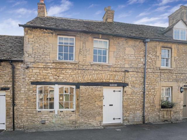 House for sale in Fossebridge, Gloucestershire