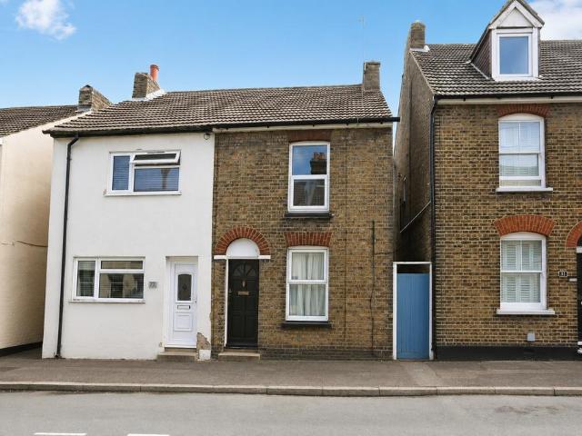 House for sale in Regent Quay, Oad Street