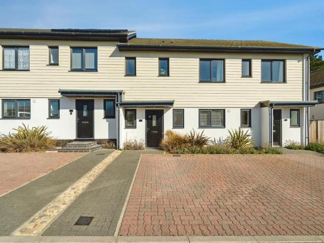 House for sale in Stokesby, Norfolk