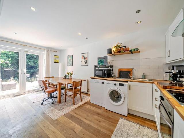House for sale in London Borough of Lewisham, Greater London