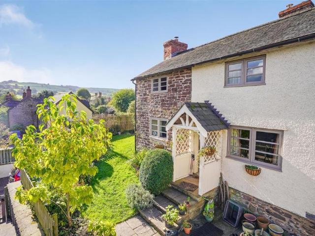 House for sale in Chapel Lawn, Shropshire