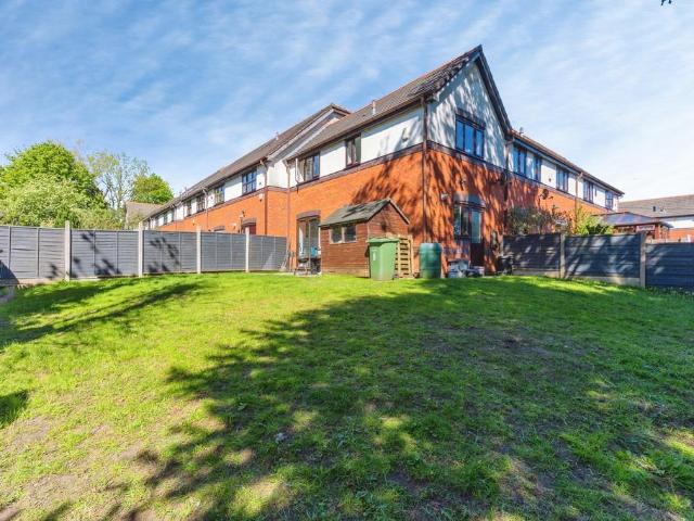House for sale in Heaton Norris, Greater Manchester