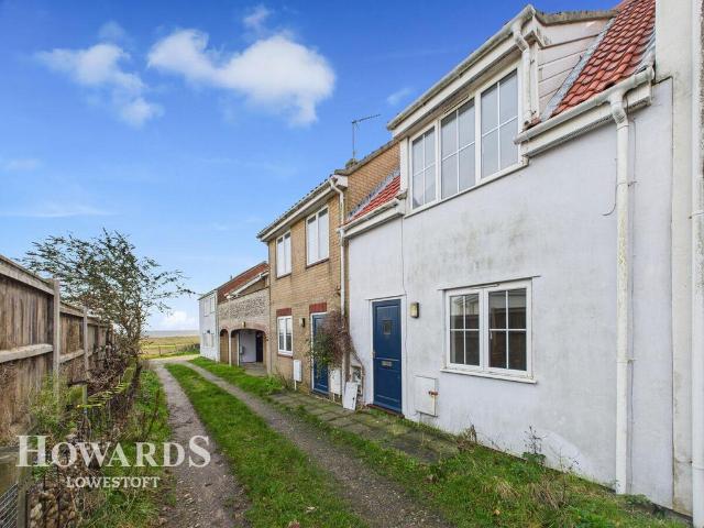 House for sale in Eastbridge, Suffolk