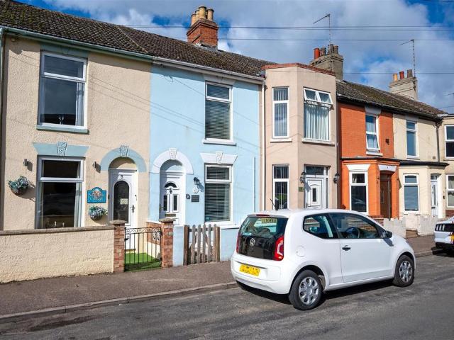 House for sale in Stokesby, Norfolk