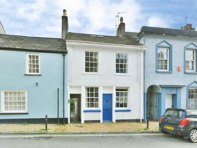 House for sale in Colebrook Village, Mount Wise