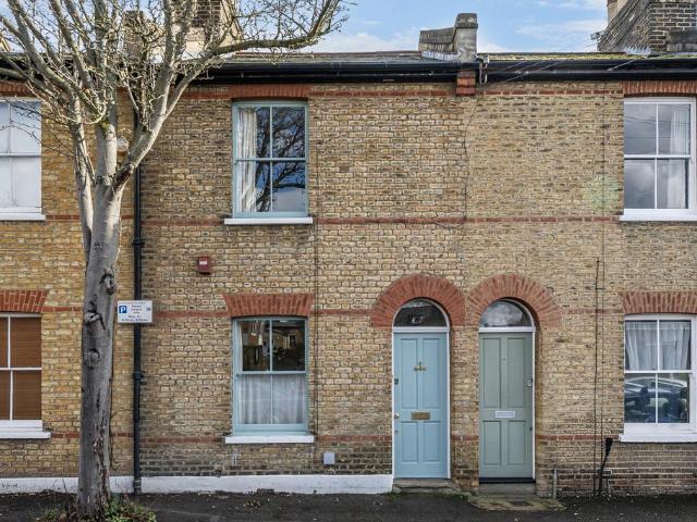 House for sale in Herne Hill, Greater London
