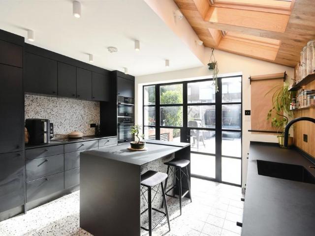 House for sale in Navestock Side, Essex