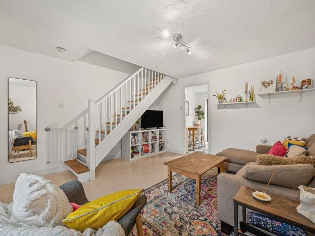 House for sale in Silvertown, Greater London
