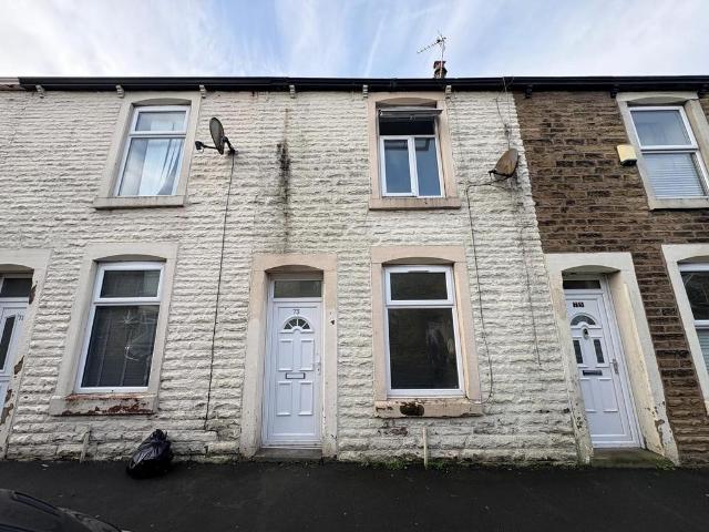 House for sale in Oakenshaw, Backburn